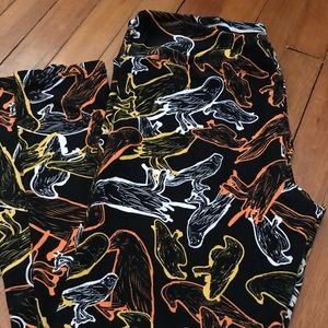 Lularoe Tc crows!